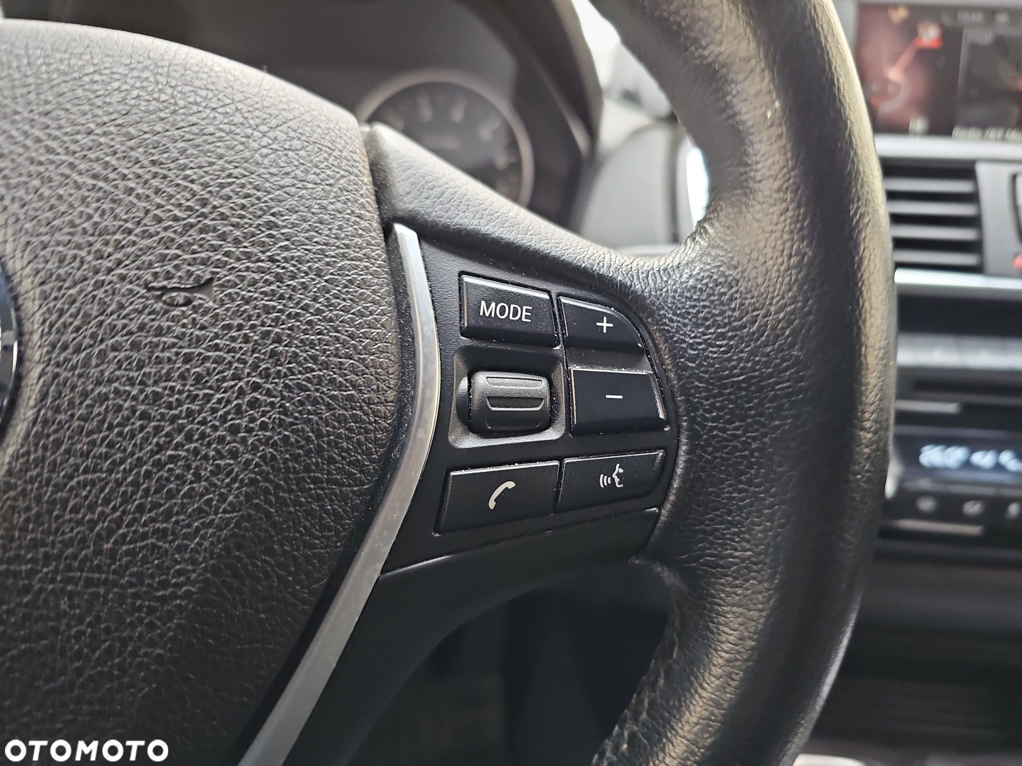 BMW Seria 1 118i - 14
