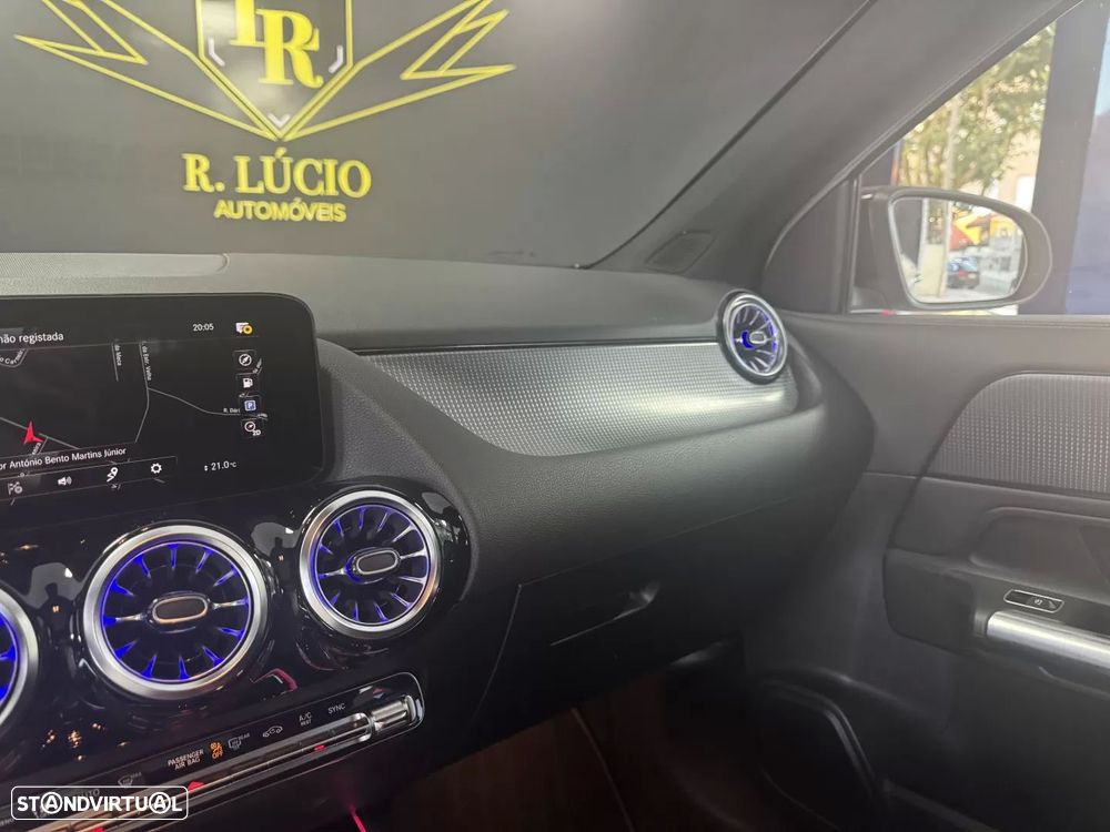 Mercedes-Benz GLA 200 d AMG Line - 30