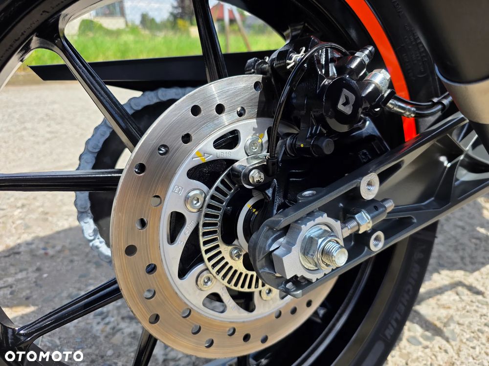 KTM Duke 125 - 26