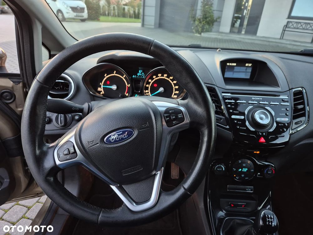Ford Fiesta - 37