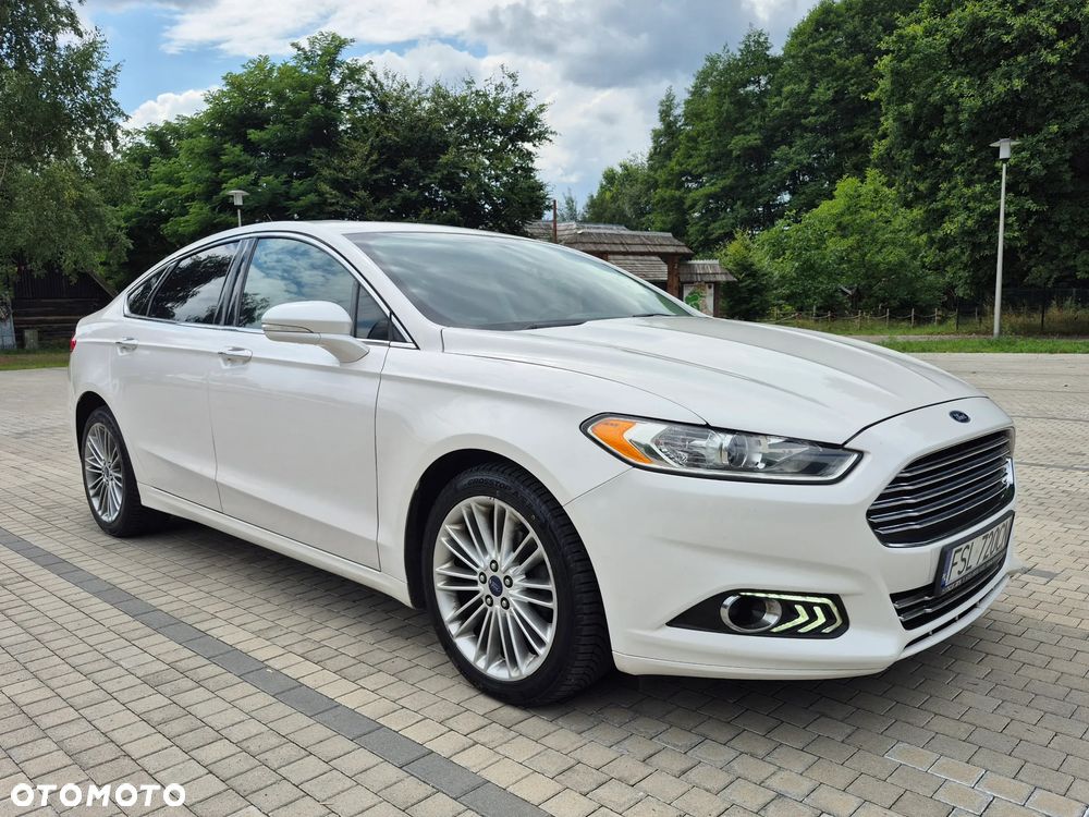 Ford Fusion - 2