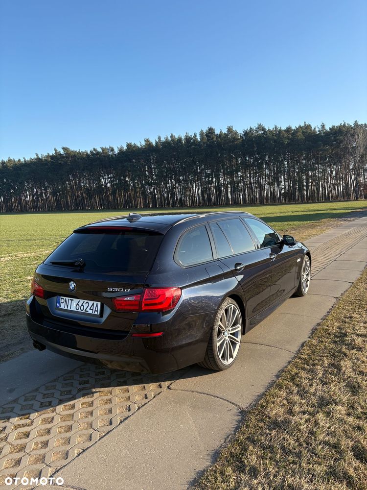 BMW Seria 5 530d xDrive - 10