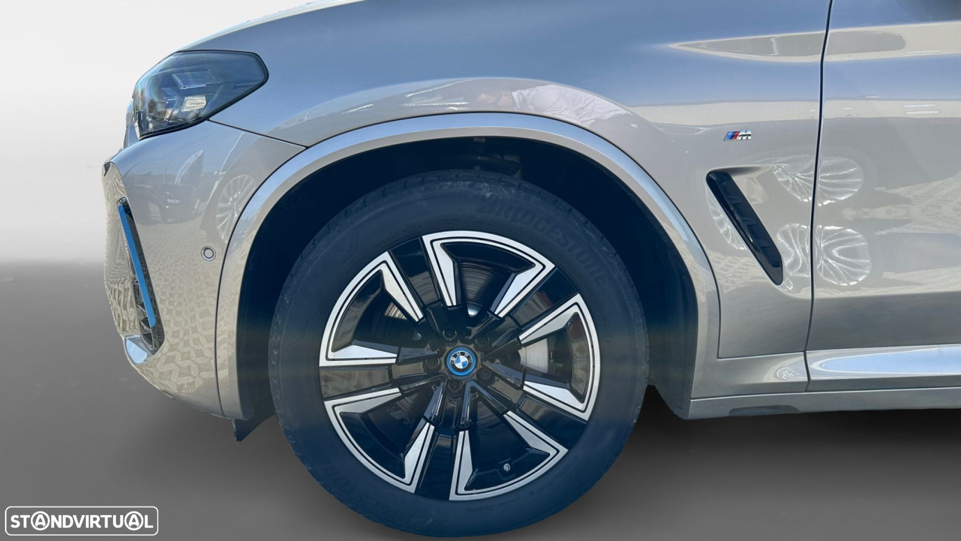 BMW iX3 M Sport Inspiring - 16