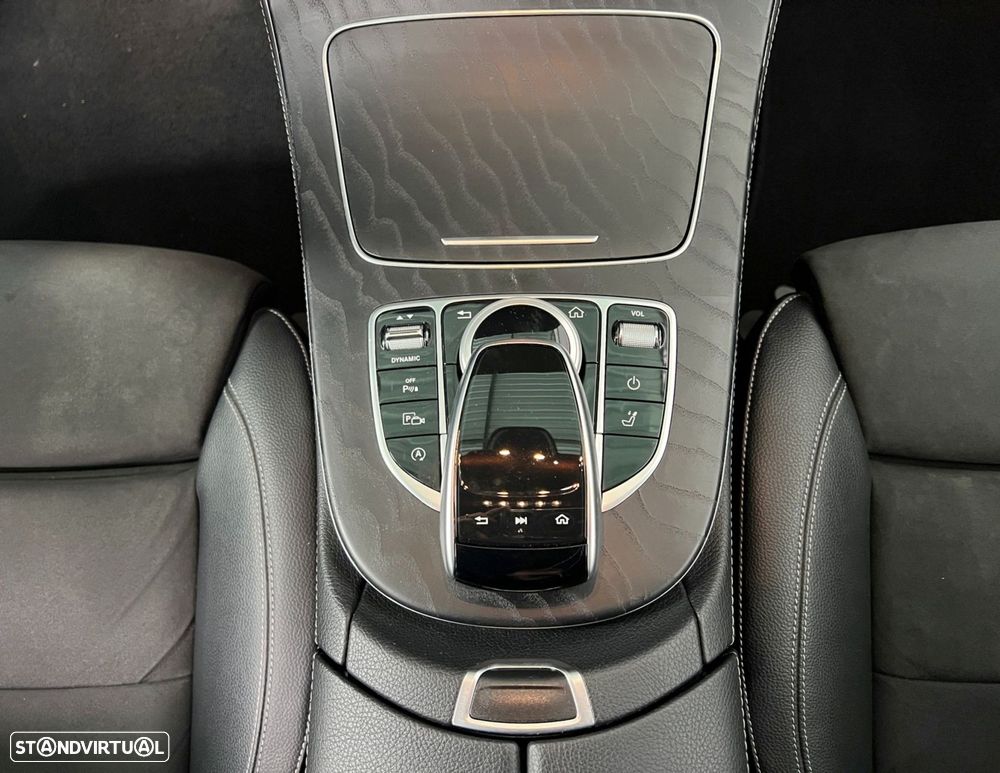 Mercedes-Benz E 220 d AMG Line - 12