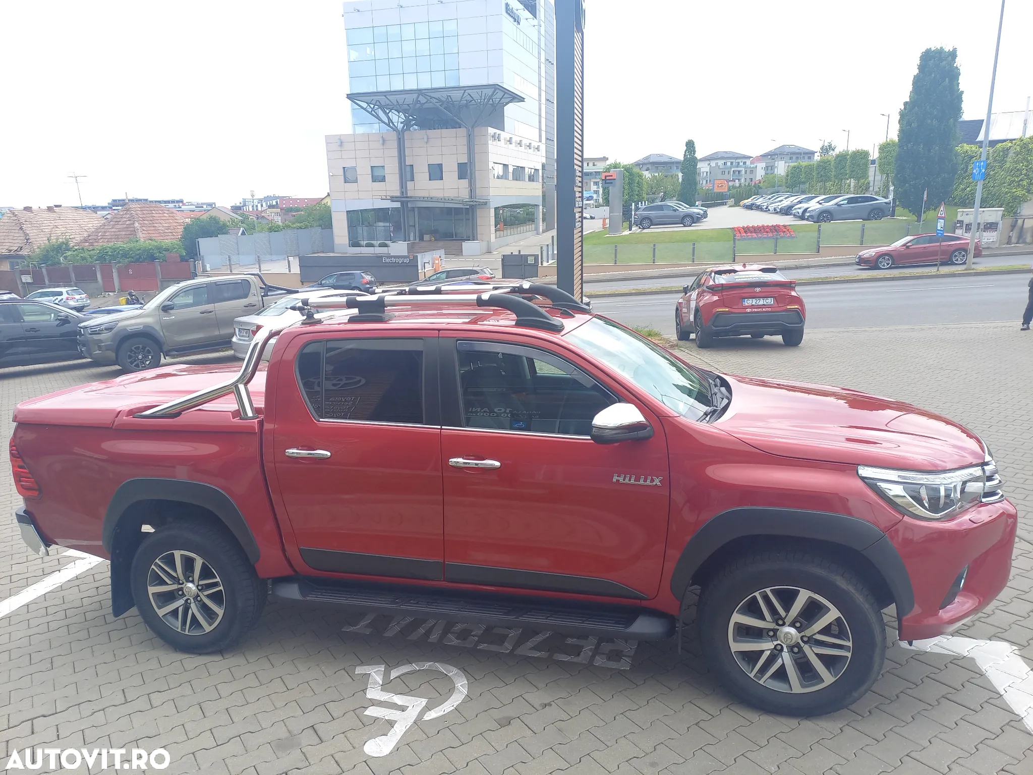 Toyota Hilux 4x4 Double Cab A/T Invincible - 6