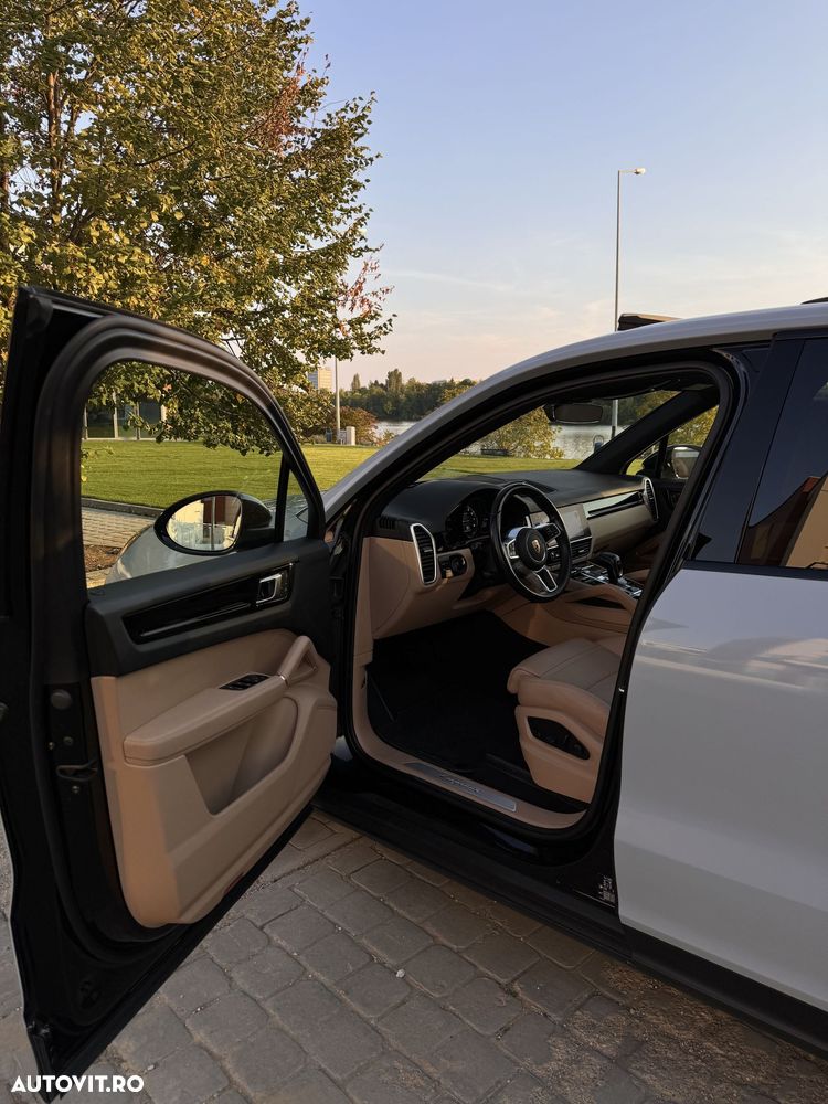 Porsche Cayenne E-Hybrid Tiptronic S - 14