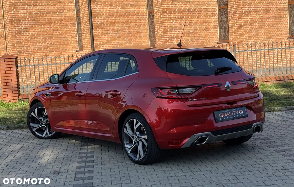 Renault Megane ENERGY TCe 205 EDC GT - 11