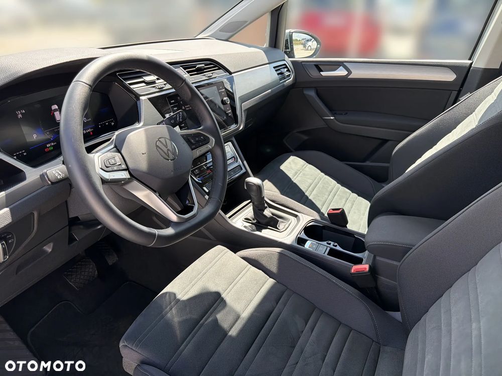Volkswagen Touran 1.5 TSI EVO Comfortline Plus DSG - 11