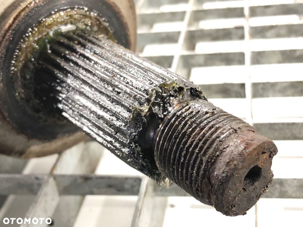 PÓŁOŚ PRAWY PRZÓD  SUBARU LEGACY IV (BL) 2003 - 2015 2.0 AWD (BL5) 101 kW [138 KM] benzyna 2003 - 5