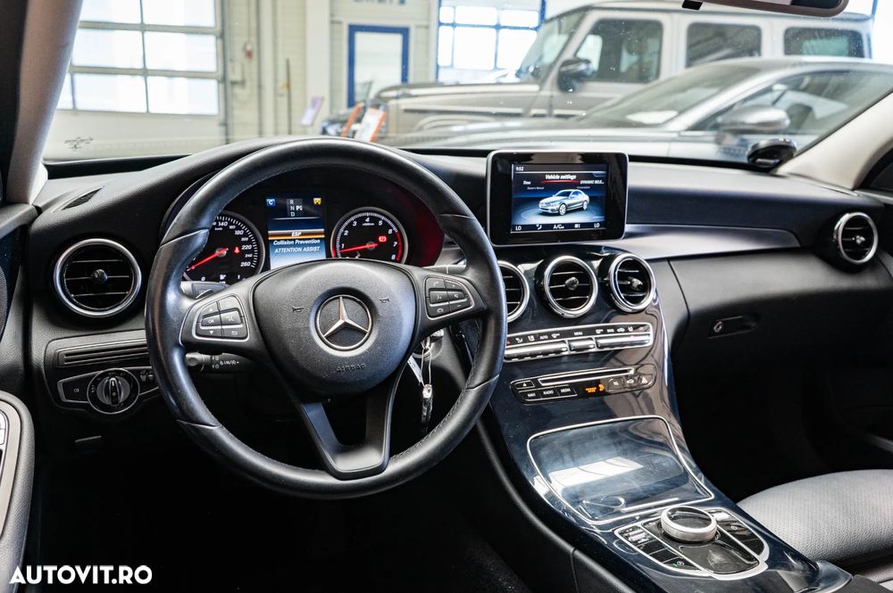 Mercedes-Benz C 200 9G-TRONIC - 29