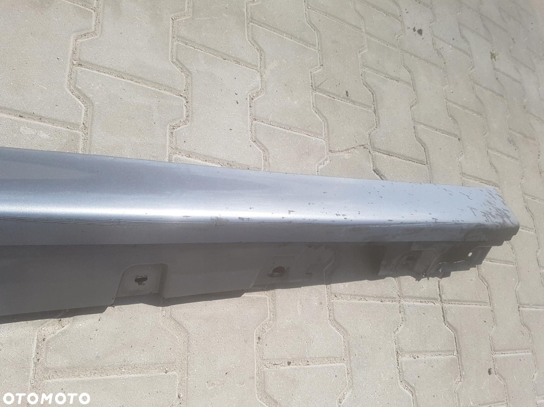BMW 5 F10 09r- LISTWA PROGOWA PRAWA A52 SPACEGRAU - 4
