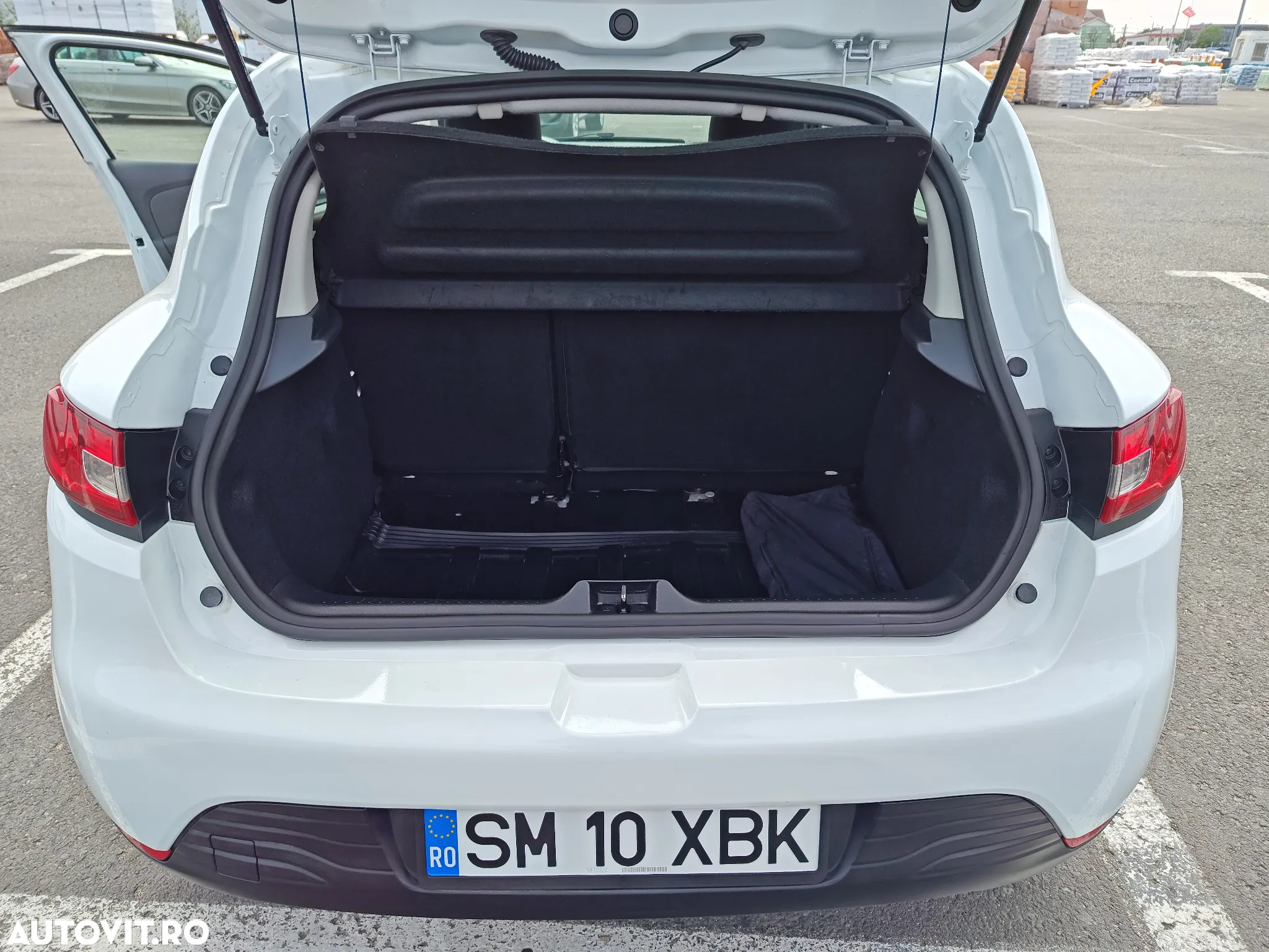 Renault Clio IV 1.5 dCi Authentique - 11