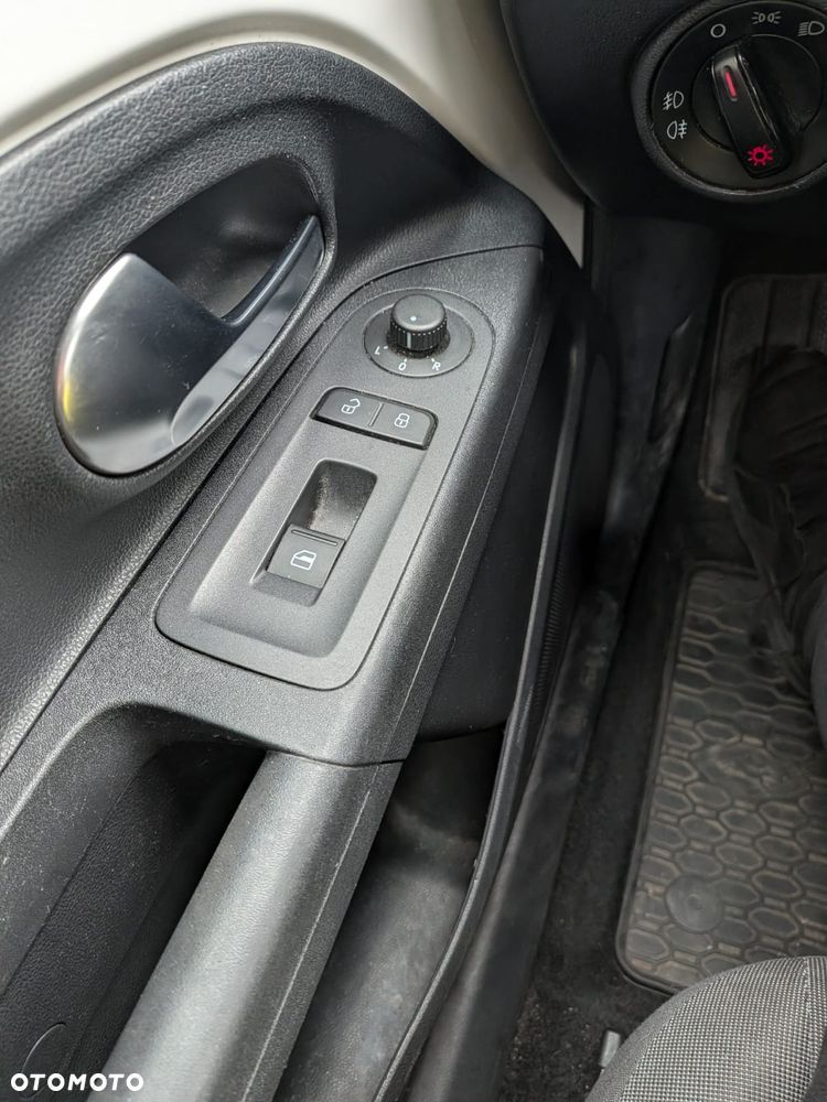 Volkswagen up! 1.0 move - 8