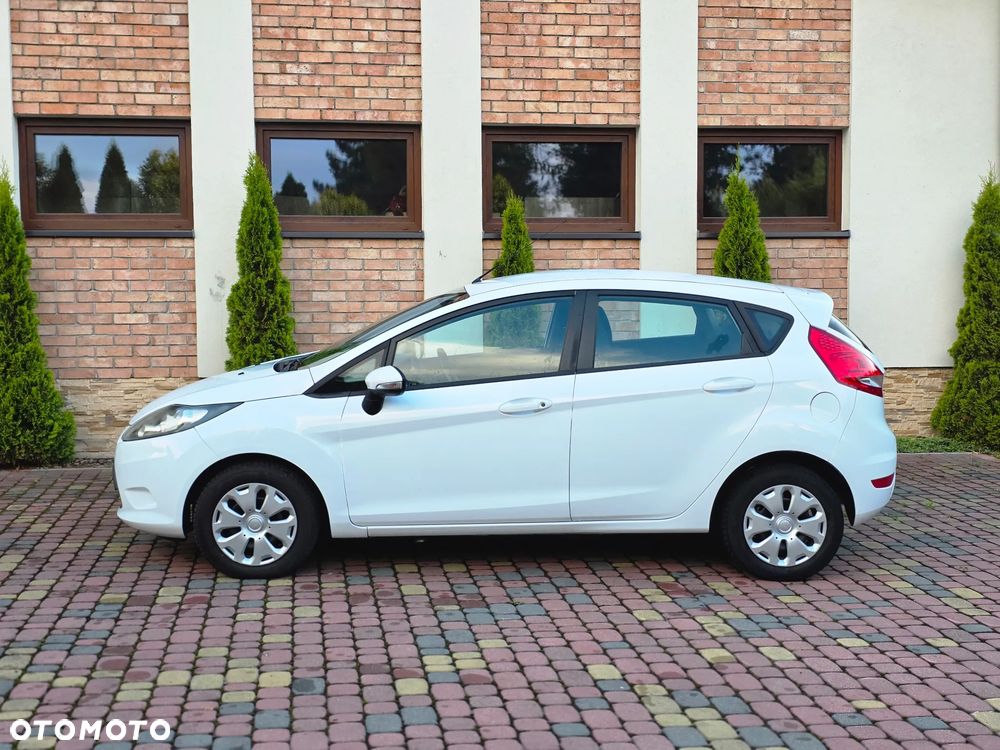 Ford Fiesta 1.25 Ambiente - 8