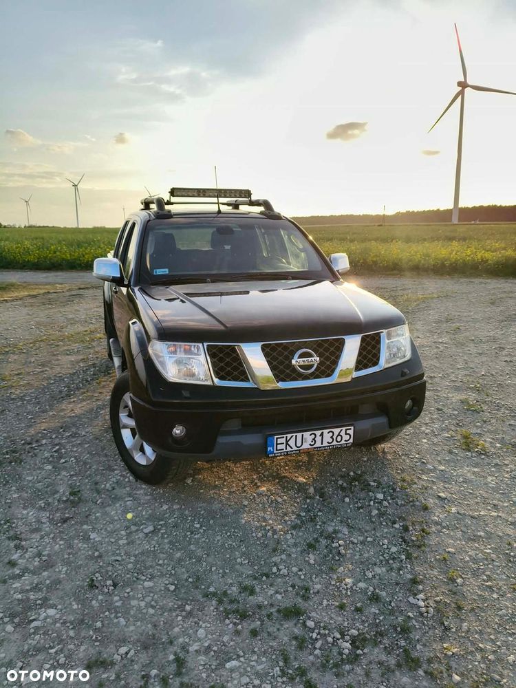 Nissan Navara 2.5 D Platinum - 11