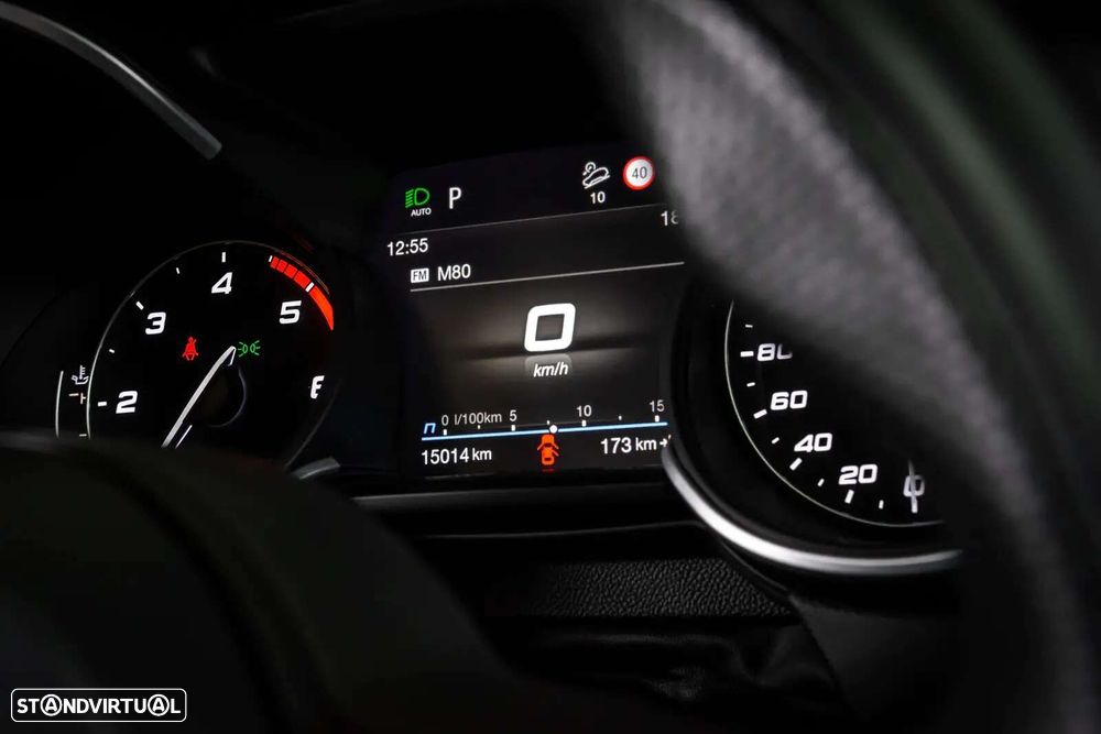 Alfa Romeo Stelvio - 21