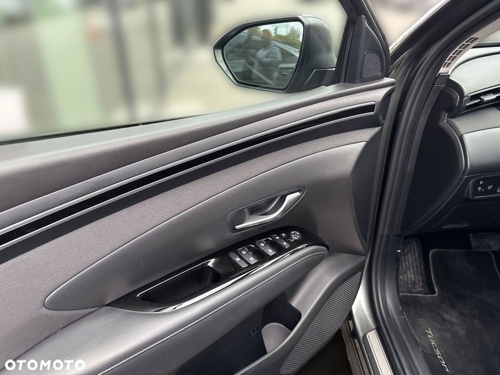 Hyundai Tucson 1.6 T-GDi HEV Executive 4WD - 10