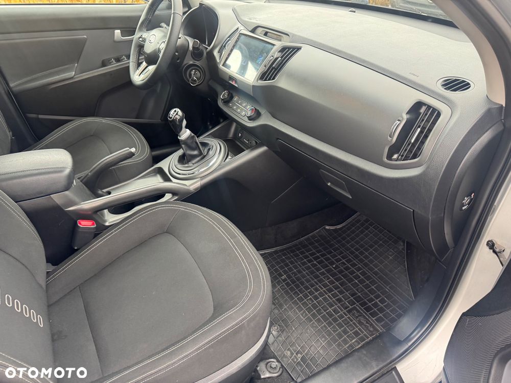 Kia Sportage 2.0 CRDI L AWD - 8