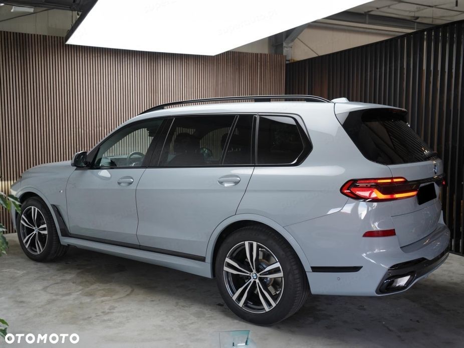 BMW X7 xDrive40i mHEV M Sport sport - 3