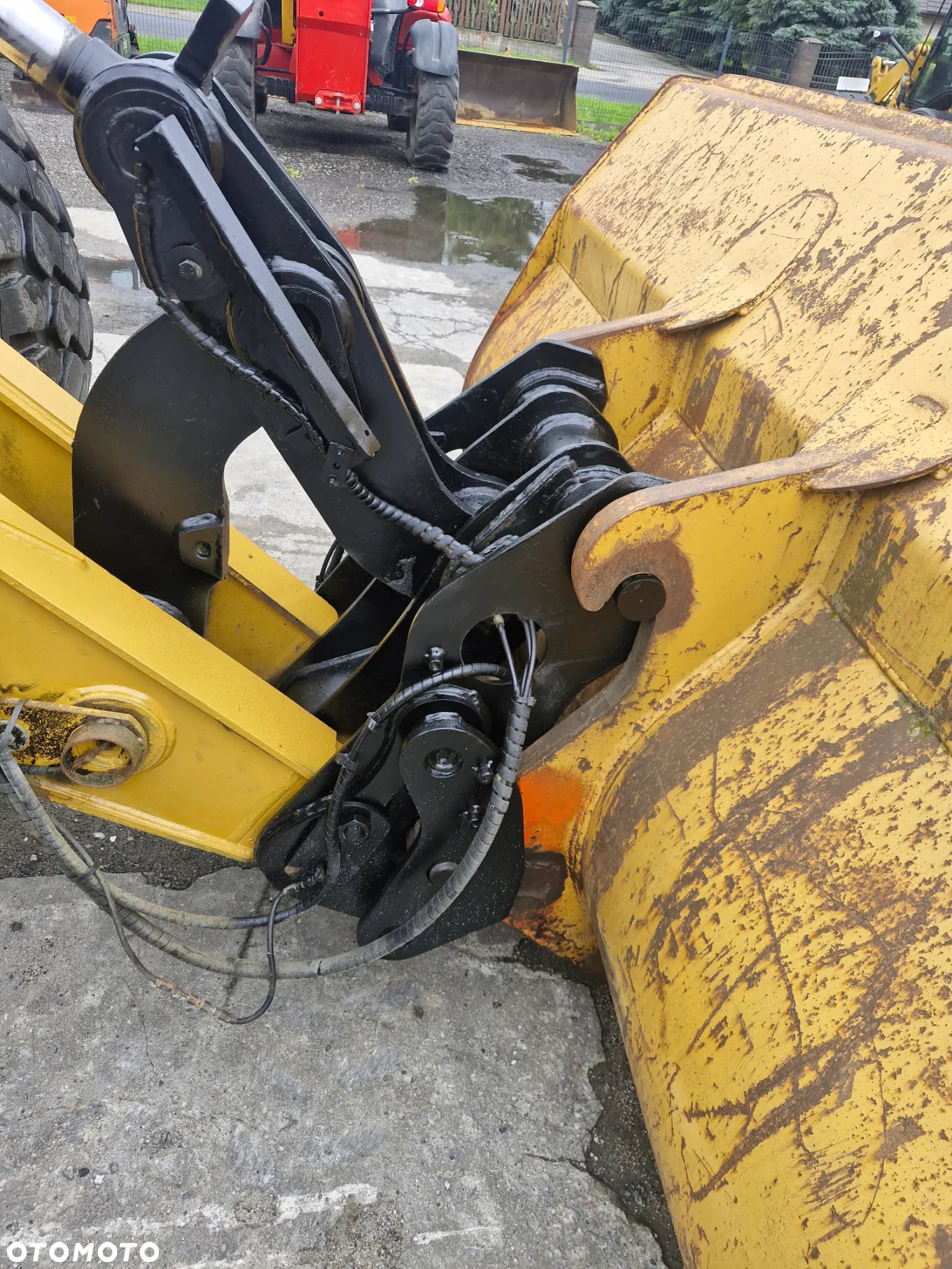 Caterpillar 930H - 5