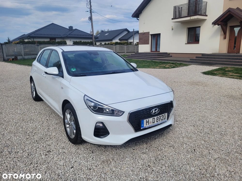 Hyundai i30 1.4 Family - 1