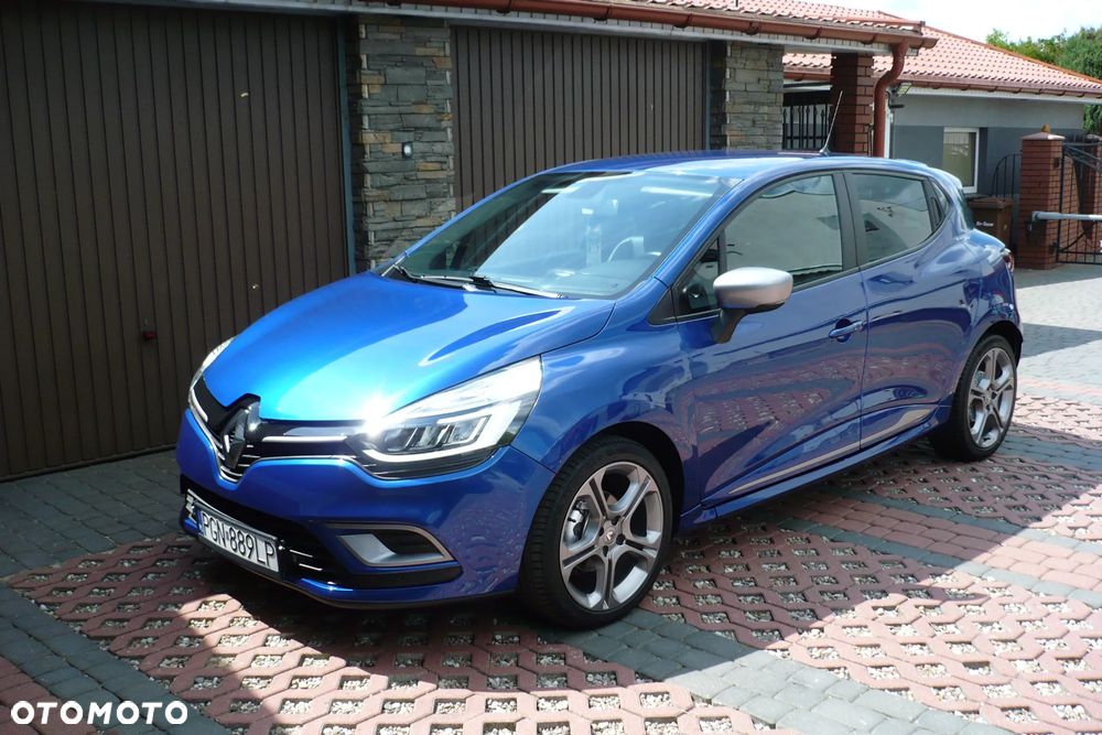 Renault Clio - 1