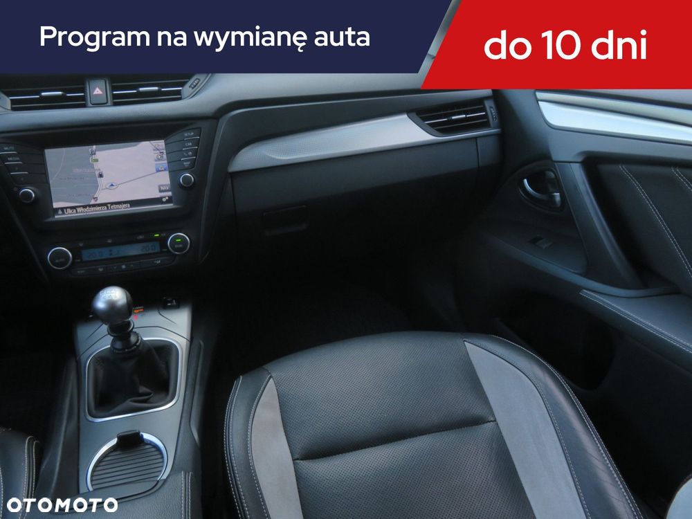 Toyota Avensis - 10