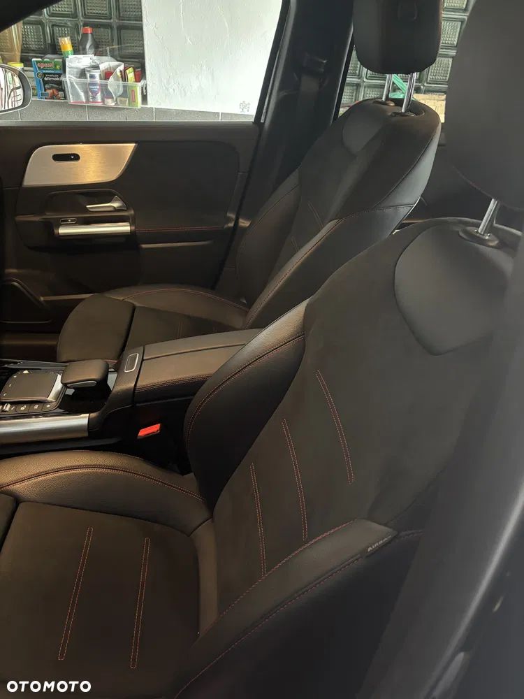 Mercedes-Benz GLA - 7