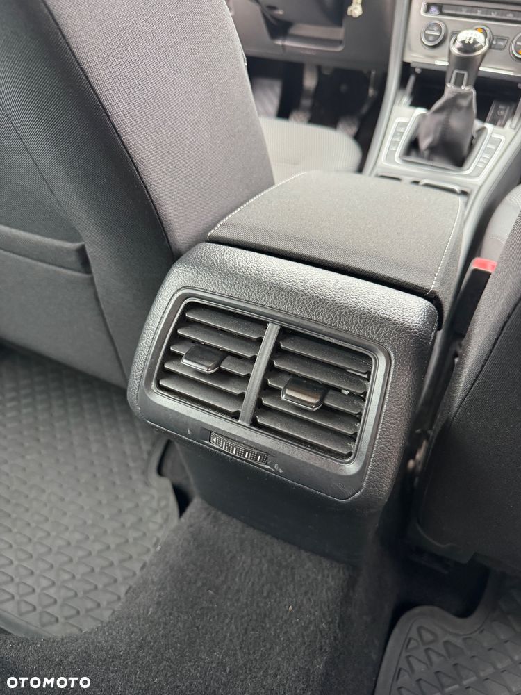 Volkswagen Golf 1.6 TDI BlueMot Comfortline - 18