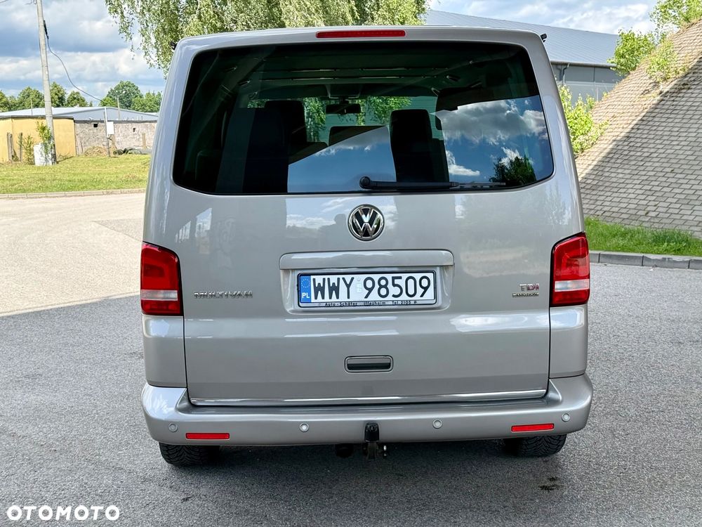 Volkswagen Multivan - 16