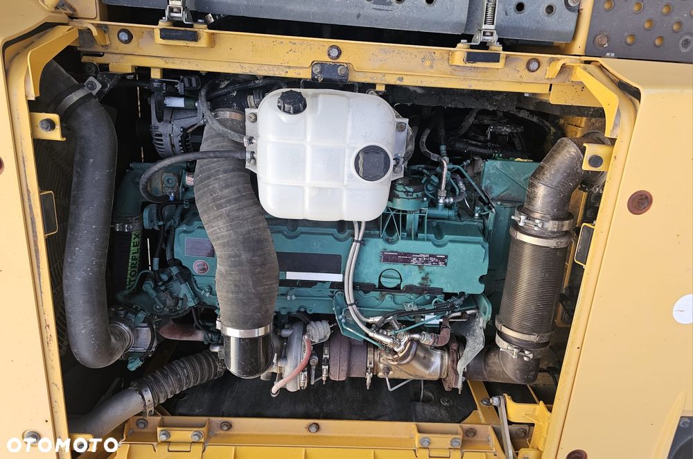 Volvo EC250DL - 21