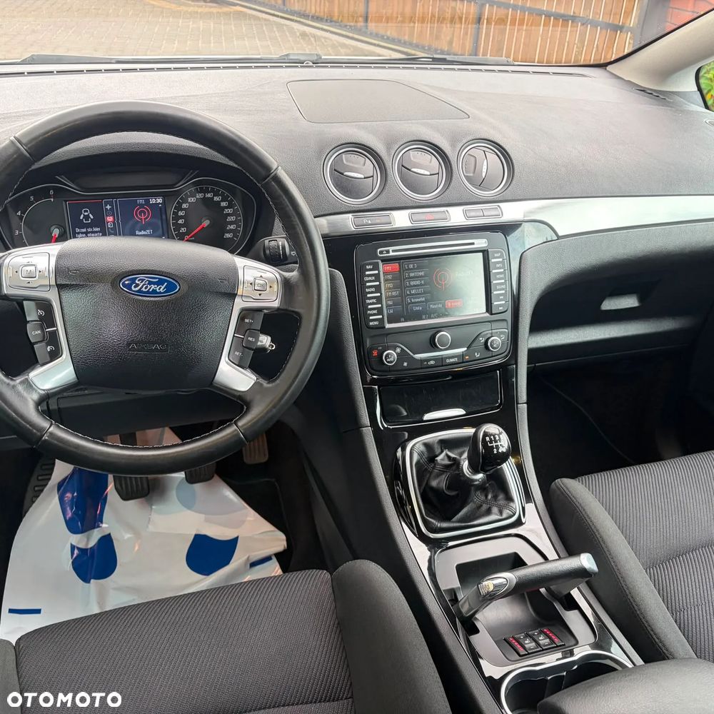 Ford S-Max 2.0 TDCi DPF Titanium - 37