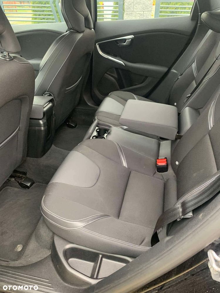 Volvo V40 2015 photo 5