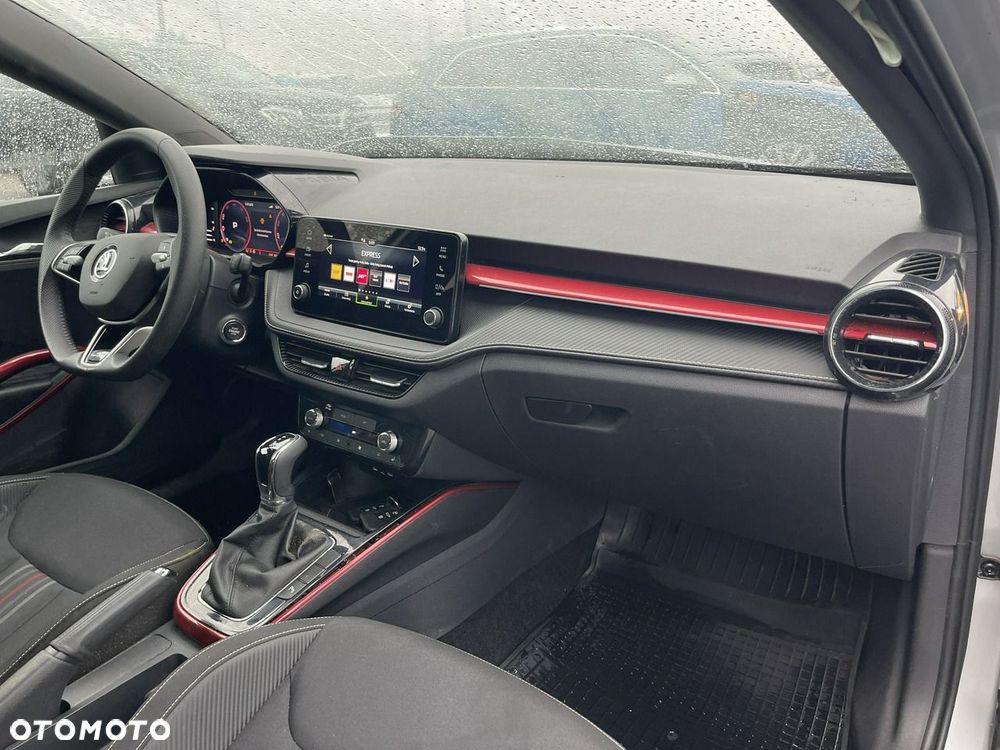 Skoda Fabia - 10