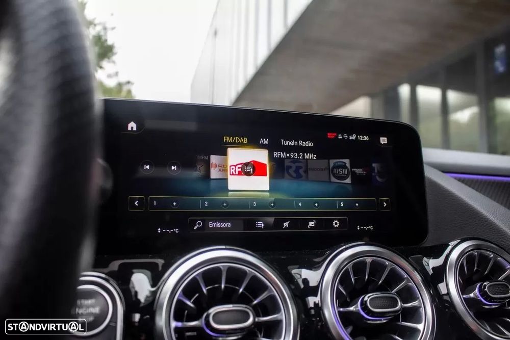 Mercedes-Benz GLA 250 e AMG Line - 45