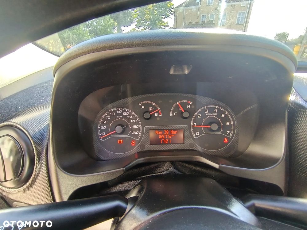 Fiat Fiorino 1.4 Easy - 13
