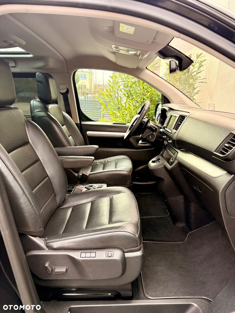 Peugeot Traveller - 36