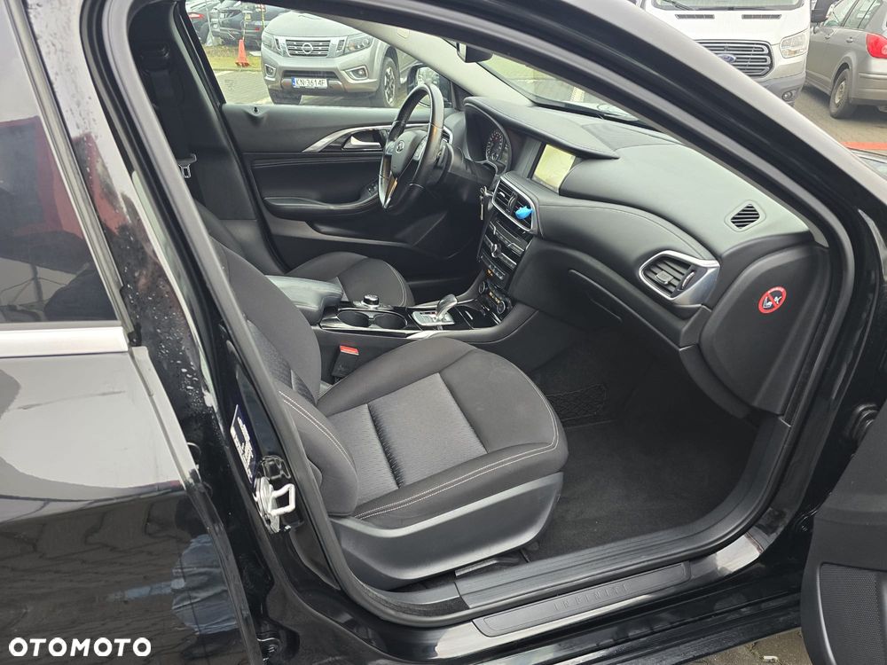 Infiniti Q30 1.5d DCT Business Executive - 14