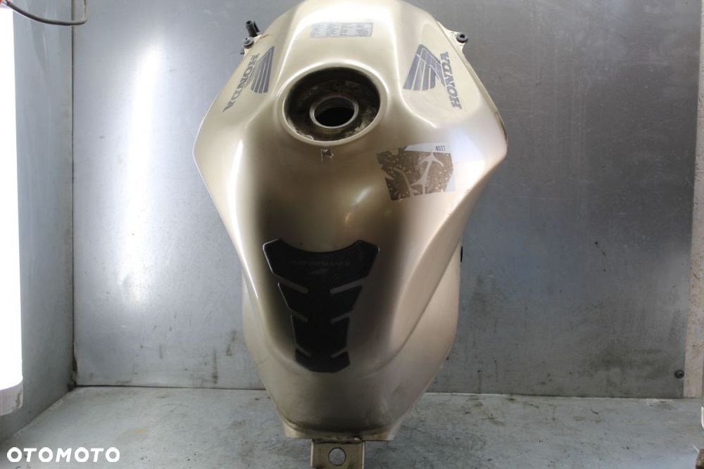 Honda NTV 650 Deauville 99r Bak zbiornik paliwa - 1