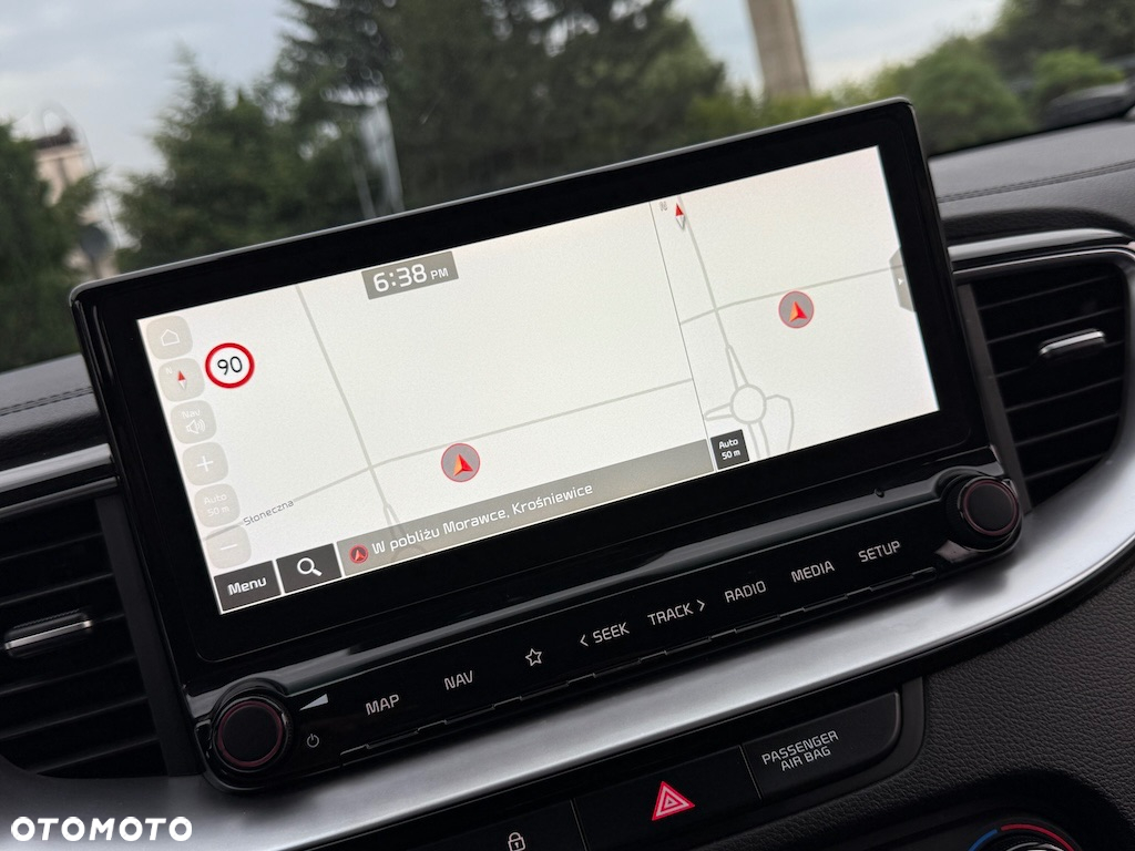 Kia XCeed - 25