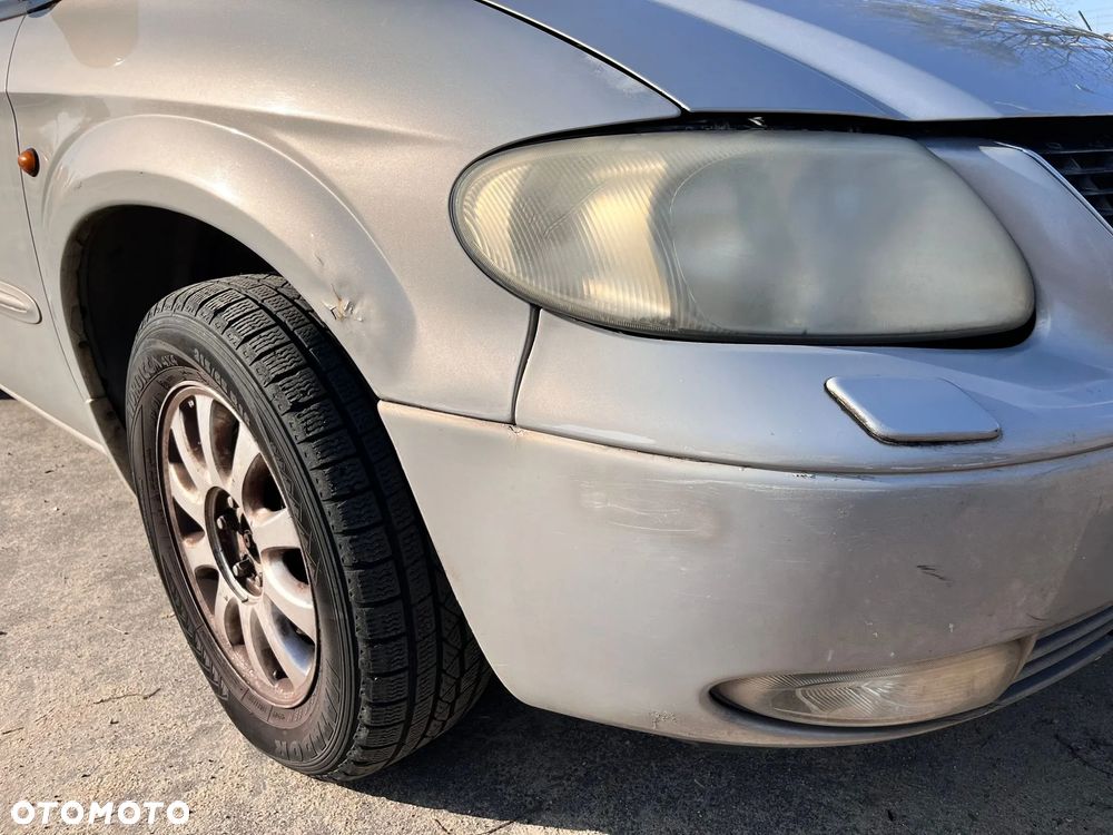 Chrysler Grand Voyager 3.3L Limited - 10