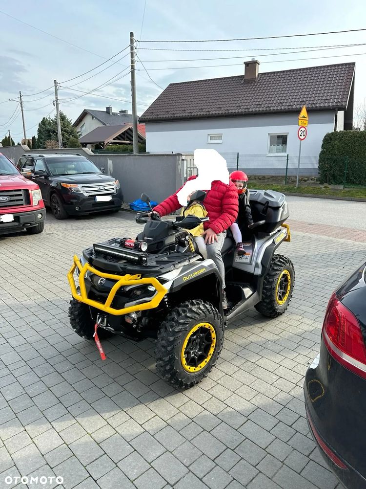 Can-Am Outlander Max - 2