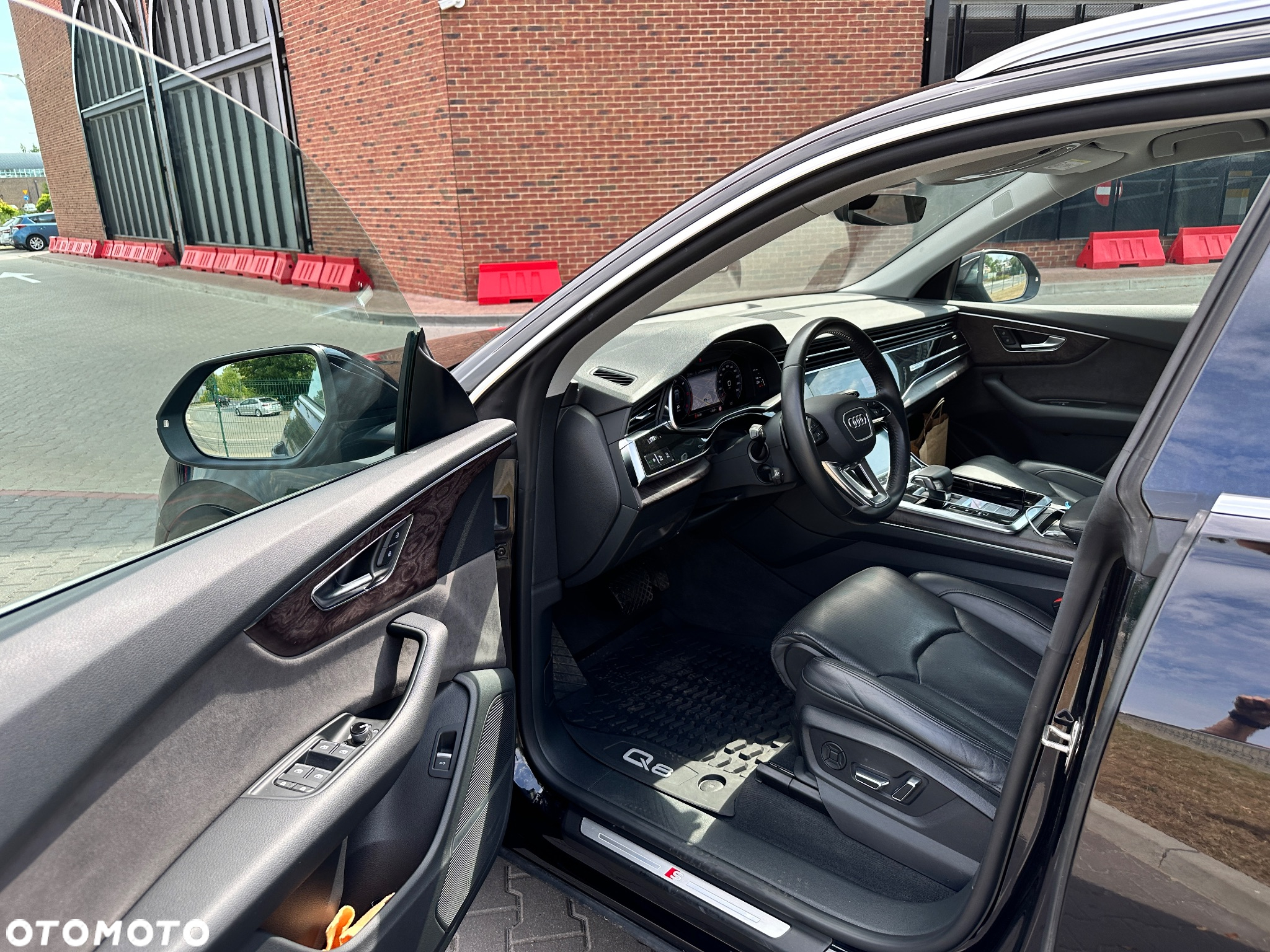 Audi Q8 - 9