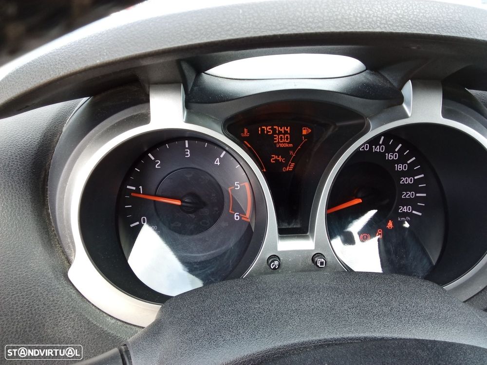 Nissan Juke 1.5 dCi Acenta Connect — fotografia 12