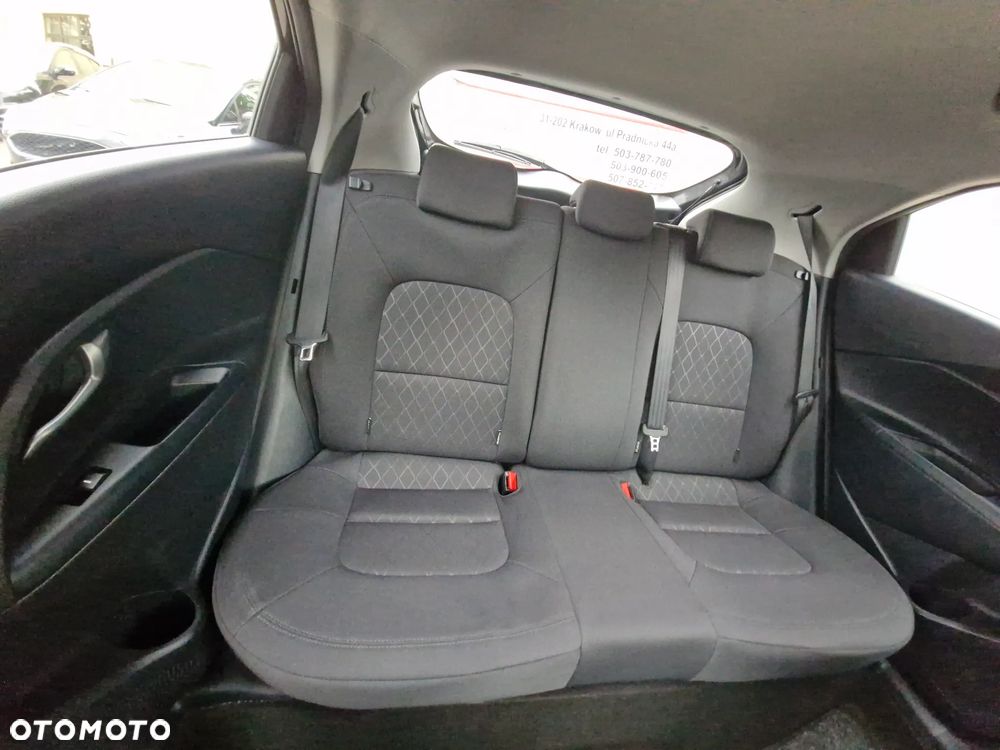 Kia Rio 1.2 L - 21