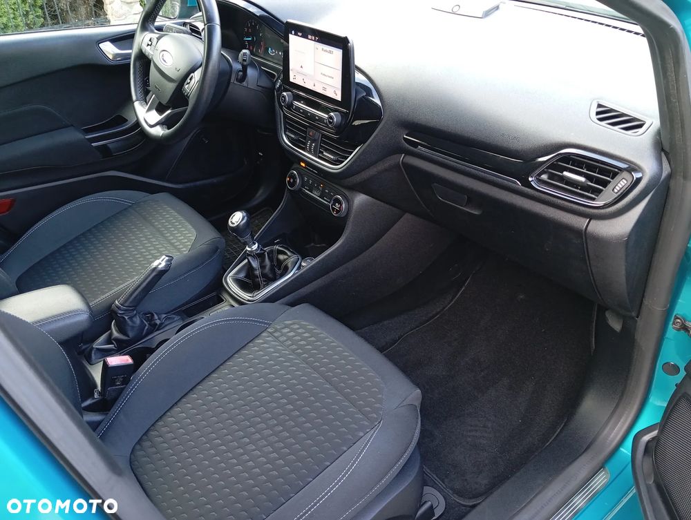 Ford Fiesta 1.0 EcoBoost Hybrid S&S TITANIUM - 11