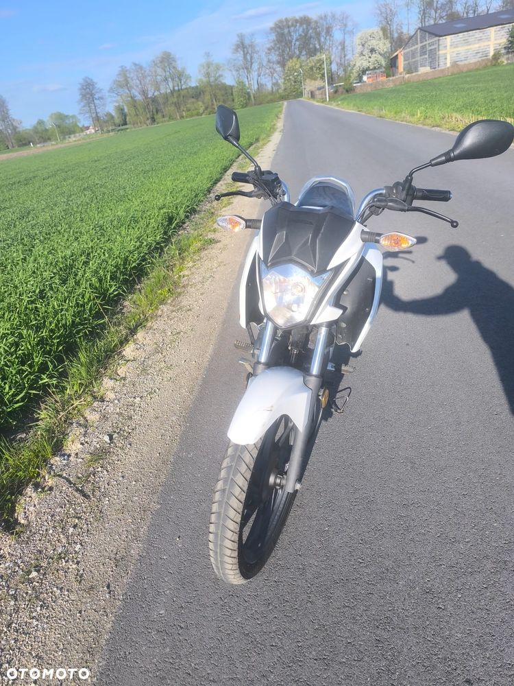 Honda CB - 4