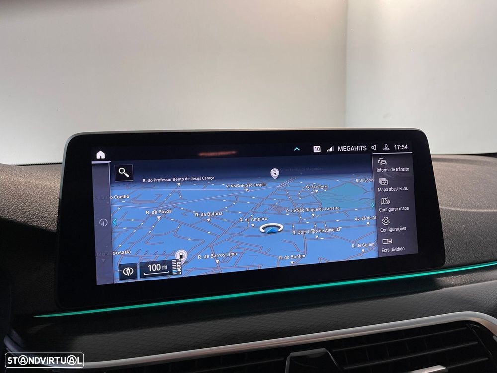 BMW 530 e Pack M - 24