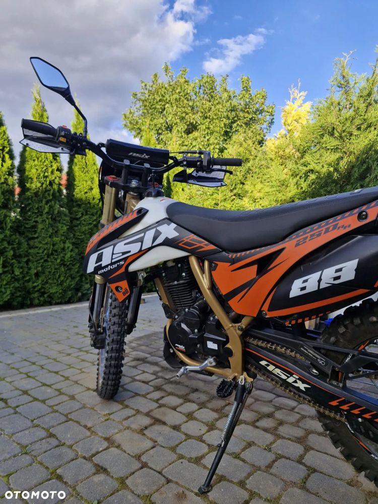 ASIX XB-88 250cc
