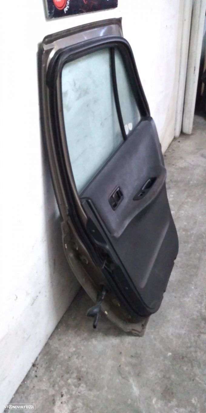 Porta Trás Dto Nissan Sunny Iii (N14) - 5